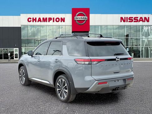 New 2026 Nissan Pathfinder Platinum w/ Cargo Package image 5