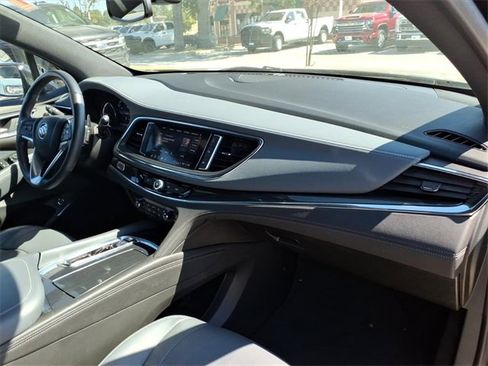 Used 2022 Buick Enclave Essence w/ Sport Touring Edition image 14