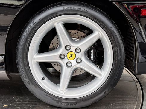 Used 1998 Ferrari 550 Maranello Coupe RWD image 11