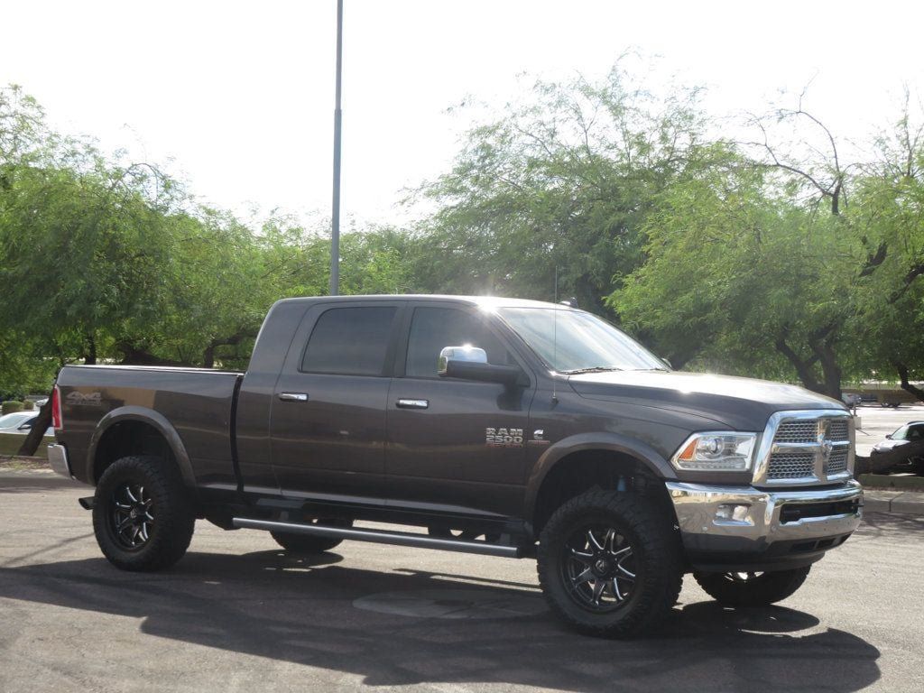 Used 2018 RAM 2500 Laramie w/ Off Road Package AWD/4WD image 4