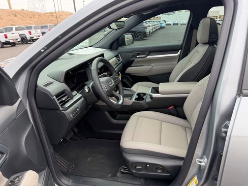 New 2026 GMC Terrain Elevation w/ Elevation Premium Package image 10