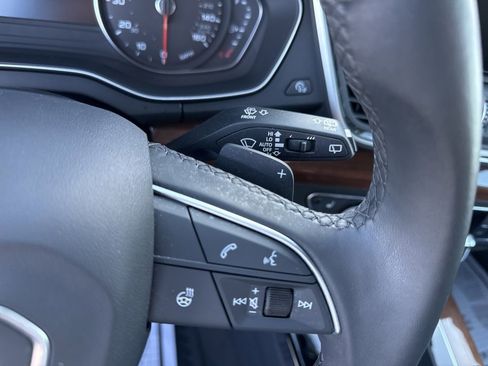 Used 2024 Audi Q5 2.0T Premium image 34