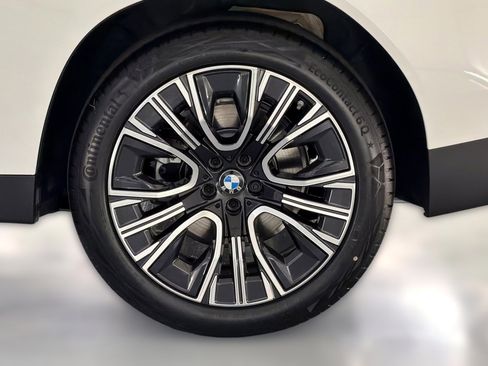 Used 2026 BMW X3 xDrive30i w/ Premium Package AWD/4WD image 11