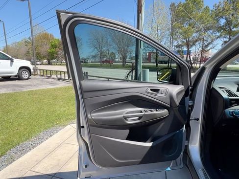 Used 2013 Ford Escape S image 27