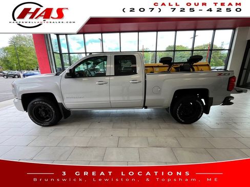 Used 2018 Chevrolet Silverado 1500 LT w/ All Star Edition AWD/4WD image 2
