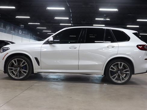 Used 2022 BMW X5 M50i w/ Executive Package AWD/4WD image 2