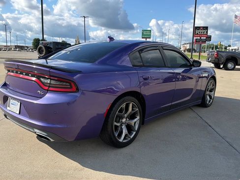 Used 2016 Dodge Charger R/T w/ Plus Group RWD image 19