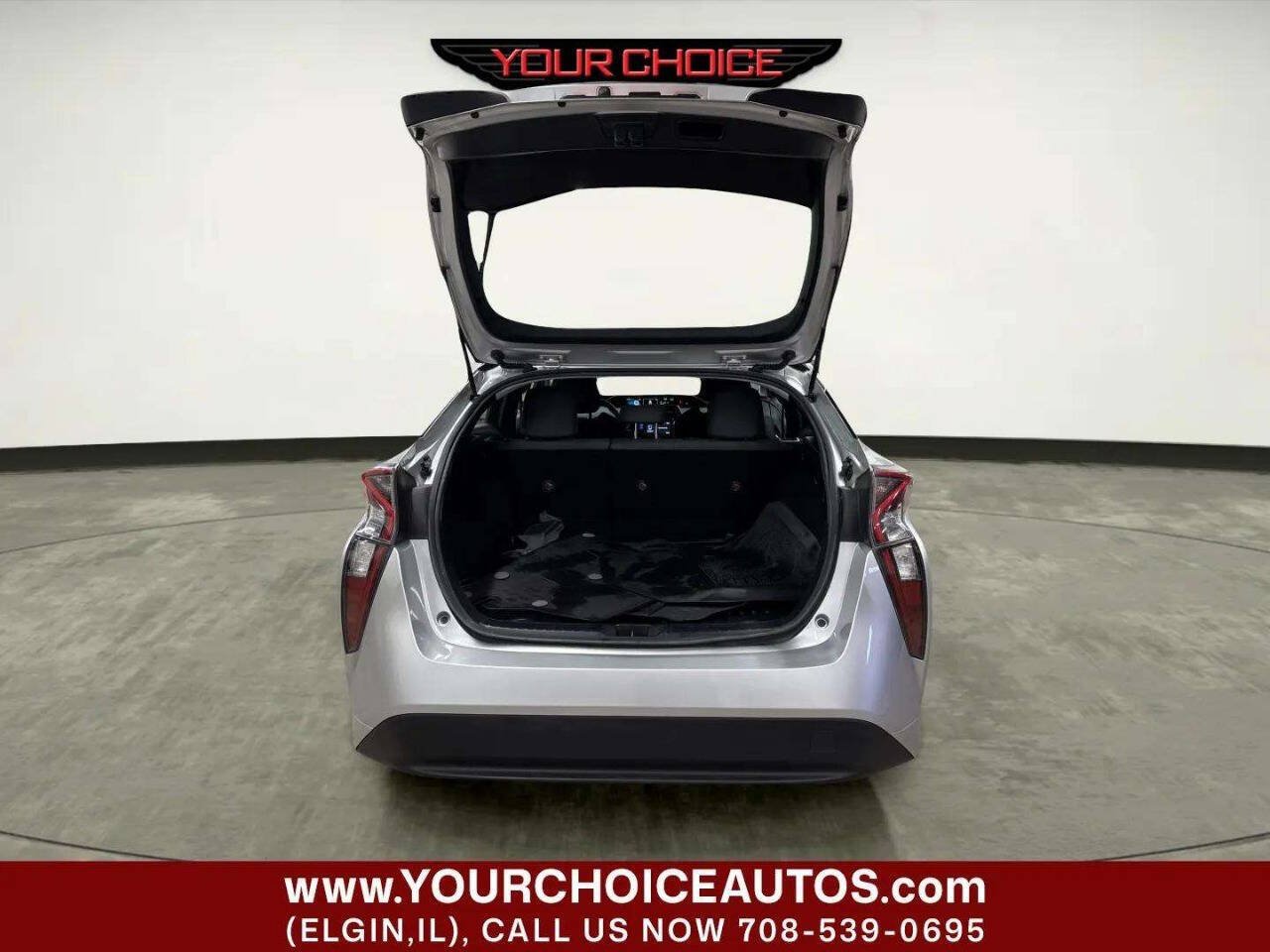 Used 2016 Toyota Prius Two FWD image 5