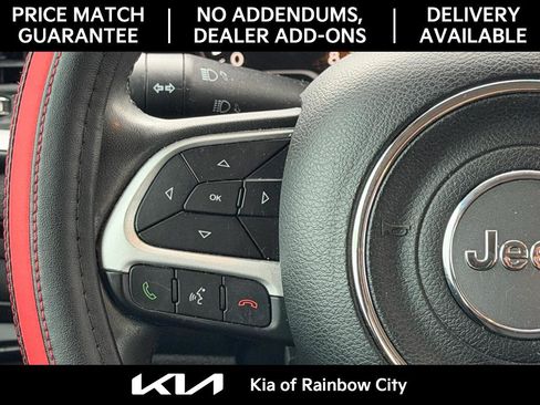 Used 2018 Jeep Renegade Latitude image 27