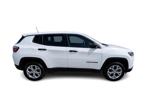 Used 2024 Jeep Compass Sport AWD/4WD image 4