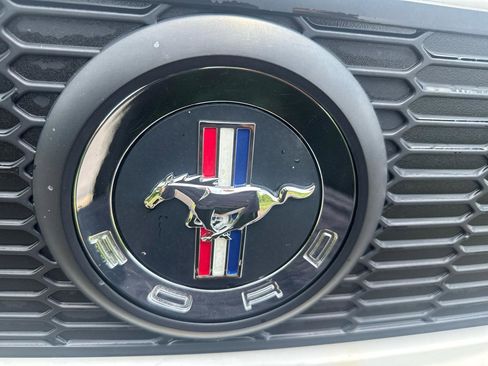 Used 2010 Ford Mustang Coupe RWD image 15