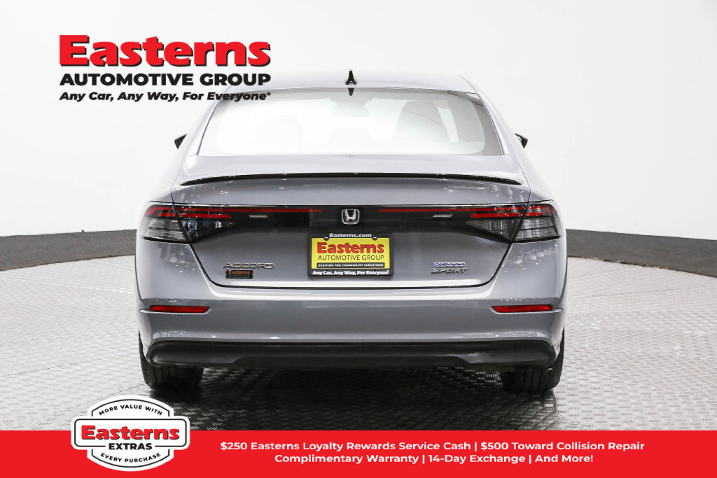 Used 2023 Honda Accord Sport image 7