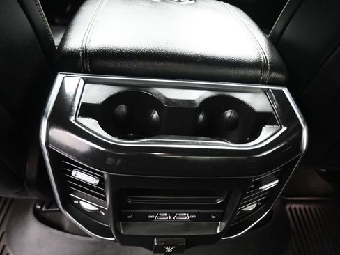 Used 2022 RAM 1500 Laramie AWD/4WD image 39