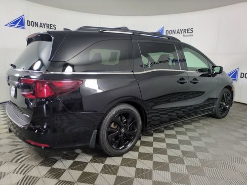 Used 2024 Honda Odyssey Sport image 5