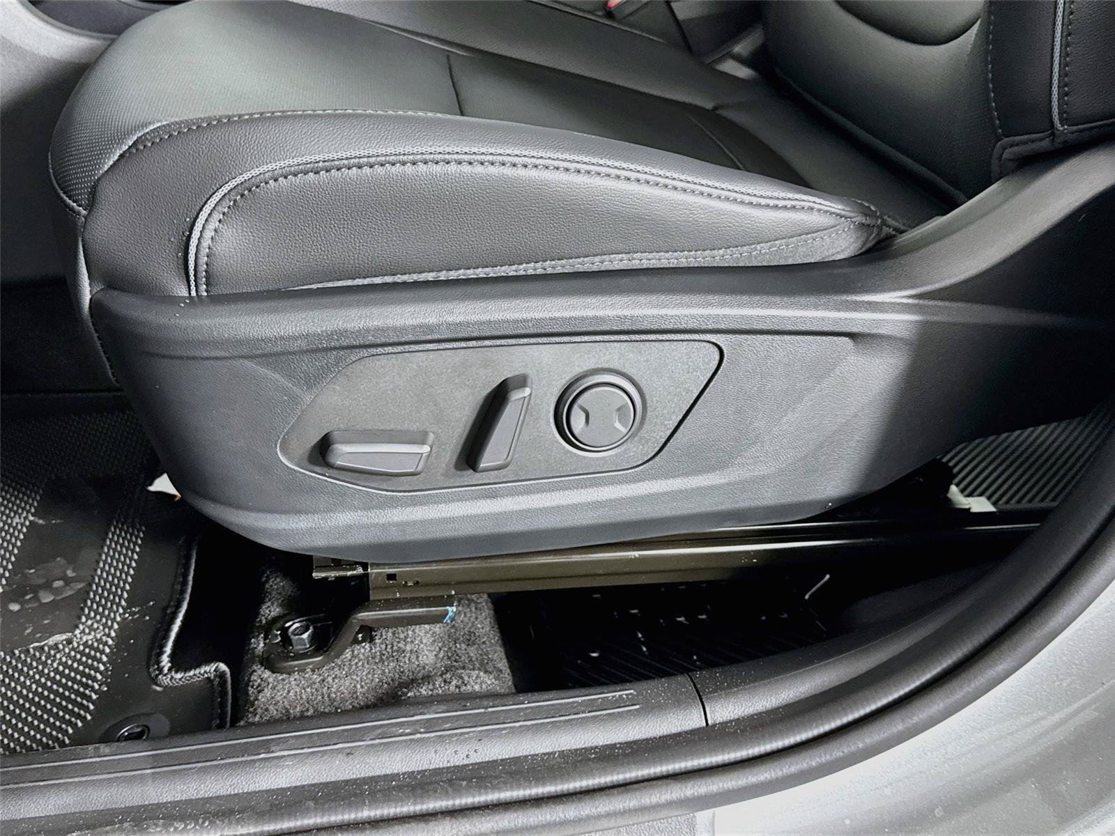 New 2026 Hyundai Tucson Limited FWD image 22