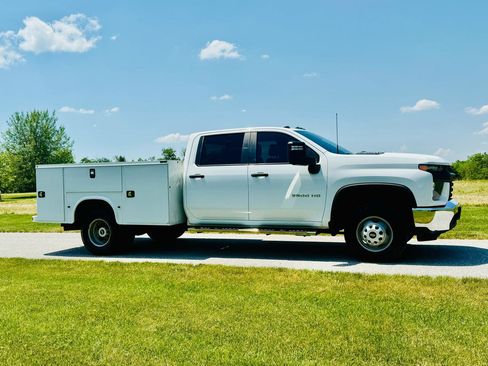 Used 2021 Chevrolet Silverado 3500 W/T w/ WT Convenience Package AWD/4WD image 6