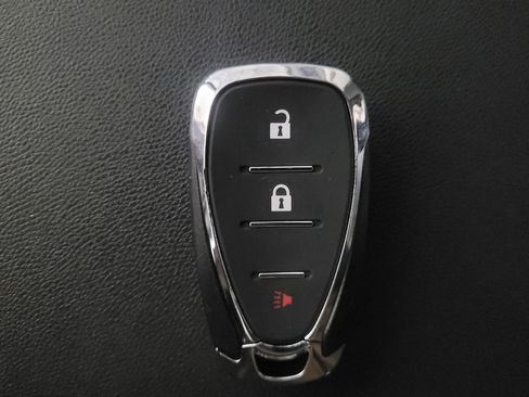 Used 2019 Chevrolet Equinox LS w/ LS Convenience Package image 32