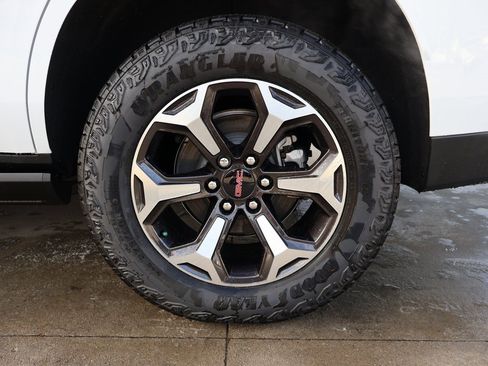 New 2025 GMC Yukon AT4 Ultimate image 51