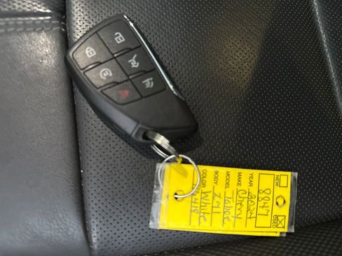 Used 2023 Chevrolet Silverado 3500 High Country image 36