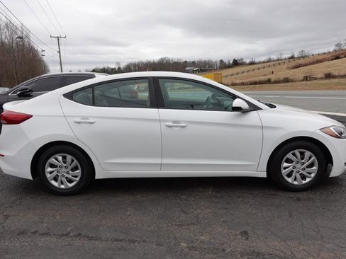 Used 2017 Hyundai Elantra SE FWD image 8
