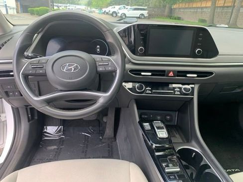 Used 2021 Hyundai Sonata SEL w/ Convenience Package FWD image 13