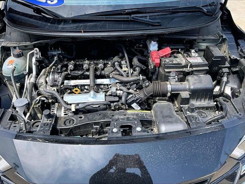 Used 2025 Nissan Versa SV FWD image 31