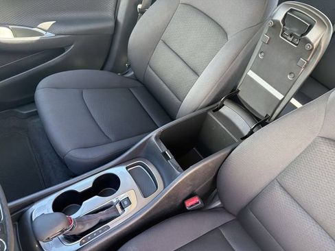 Used 2023 Chevrolet Malibu RS FWD image 22