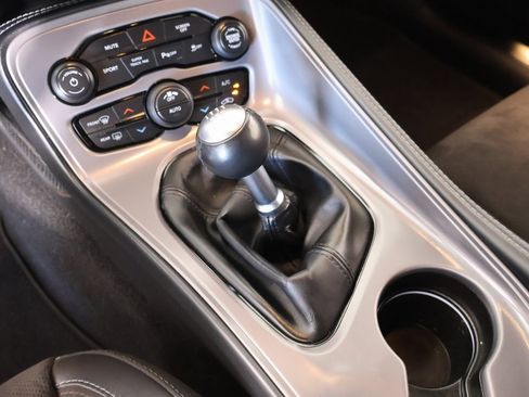 Used 2023 Dodge Challenger R/T w/ Plus Package image 8