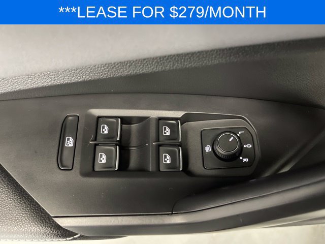 Used 2026 Volkswagen Jetta SE FWD image 28
