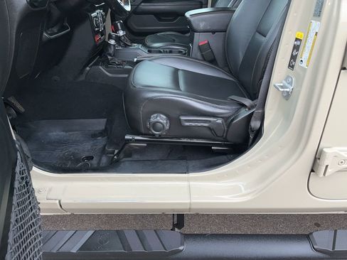 Used 2020 Jeep Gladiator Mojave image 33