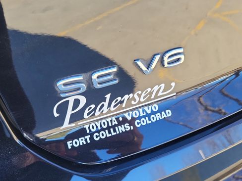 Used 2021 Volkswagen Atlas Cross Sport SE w/ Panoramic Sunroof Package image 9