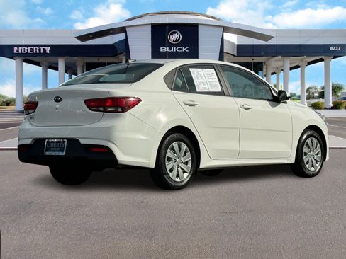 Used 2020 Kia Rio LX image 3