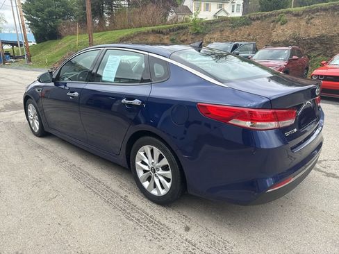 Used 2017 Kia Optima EX w/ Premium Package image 5