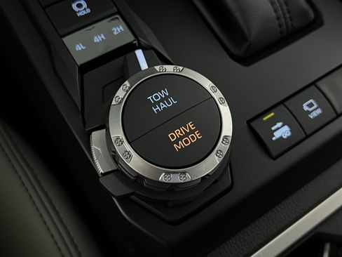 New 2026 Toyota Tacoma Limited image 19