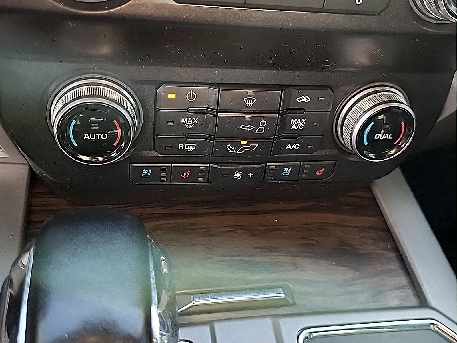 Used 2020 Ford F150 Lariat w/ Equipment Group 502A Luxury AWD/4WD image 24