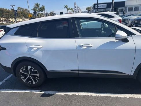 Used 2023 Kia Sportage EX FWD image 5
