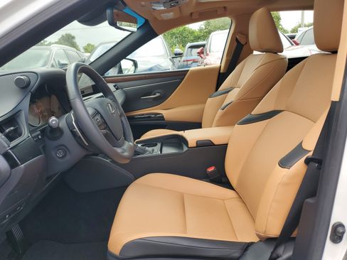 Used 2025 Lexus ES 350 w/ Premium Package image 13