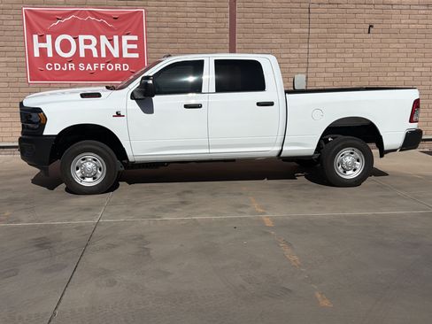 Used 2024 RAM 2500 Tradesman AWD/4WD image 2