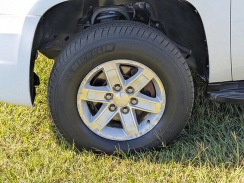 Used 2014 GMC Yukon SLE image 10