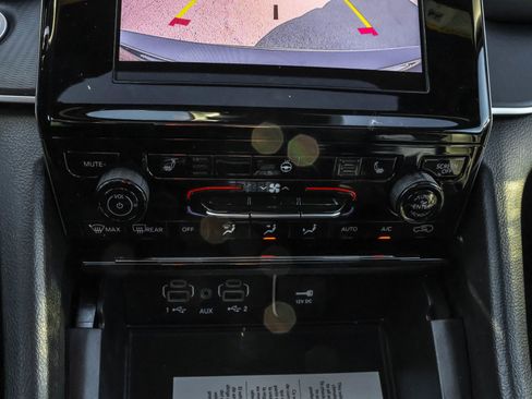 New 2025 Jeep Grand Cherokee L Altitude image 21