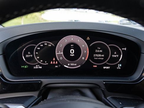 Used 2024 Porsche Cayenne image 23