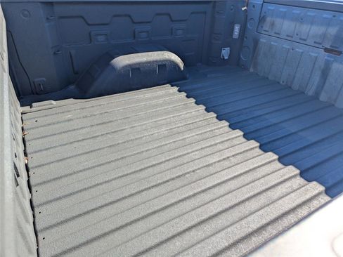 Used 2022 GMC Sierra 1500 SLT w/ SLT Premium Plus Package image 11