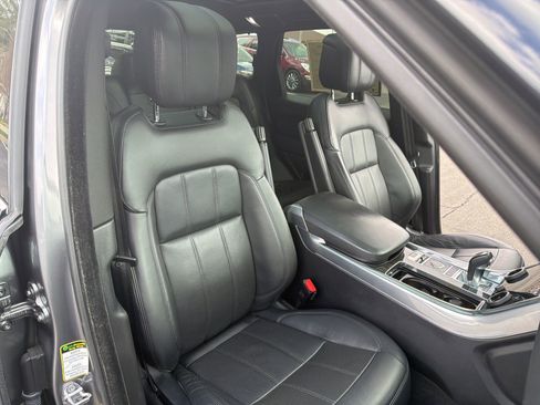 Used 2019 Land Rover Range Rover Sport Supercharged image 29