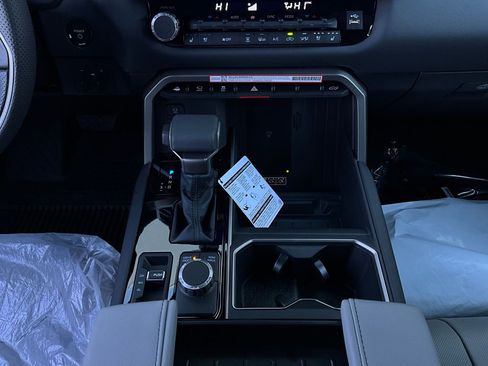 New 2026 Toyota Tundra Limited image 16