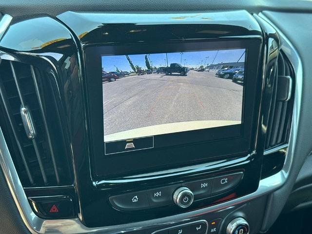 Used 2022 Chevrolet Traverse LT FWD image 23
