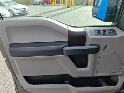 Used 2018 Ford F150 XL w/ Equipment Group 101A Mid image 12