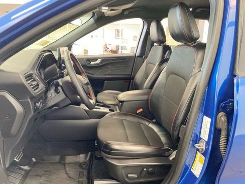 Certified 2023 Ford Escape ST-Line Select AWD/4WD image 15