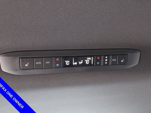 Used 2025 Toyota Sienna Platinum image 28