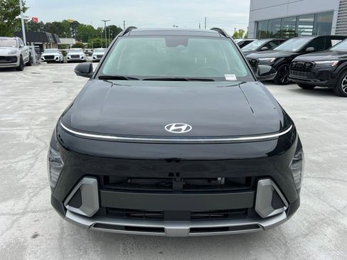 Used 2024 Hyundai Kona Limited FWD image 2