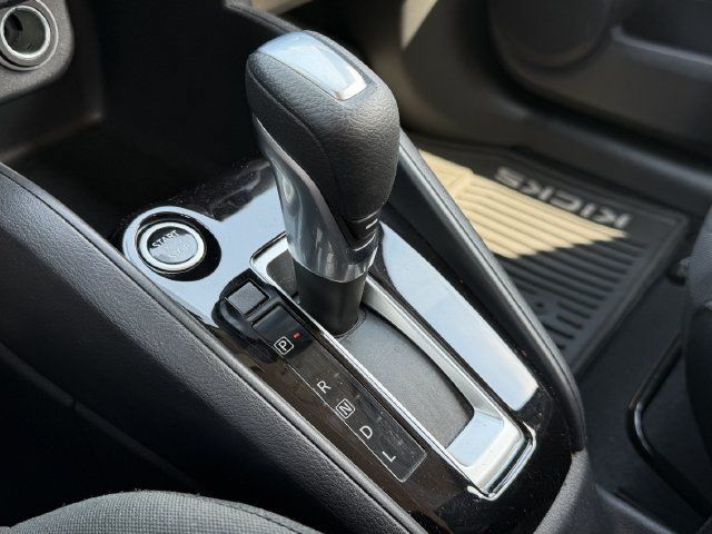 Used 2020 Nissan Kicks S FWD image 17